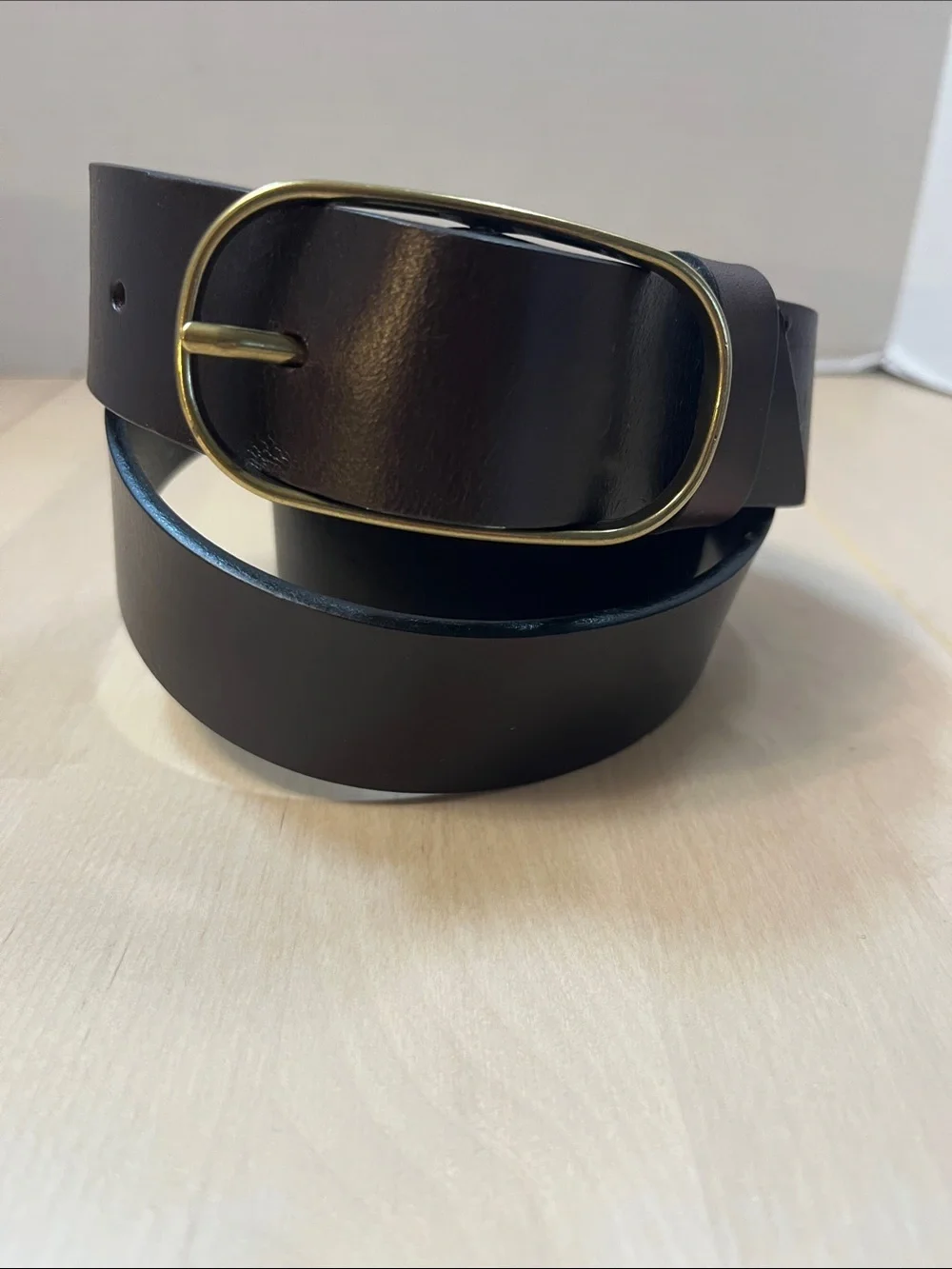 DULUTH Trading Co. Dark Brown Lear Belt w/ Oval Brass Buckle Women’s Large